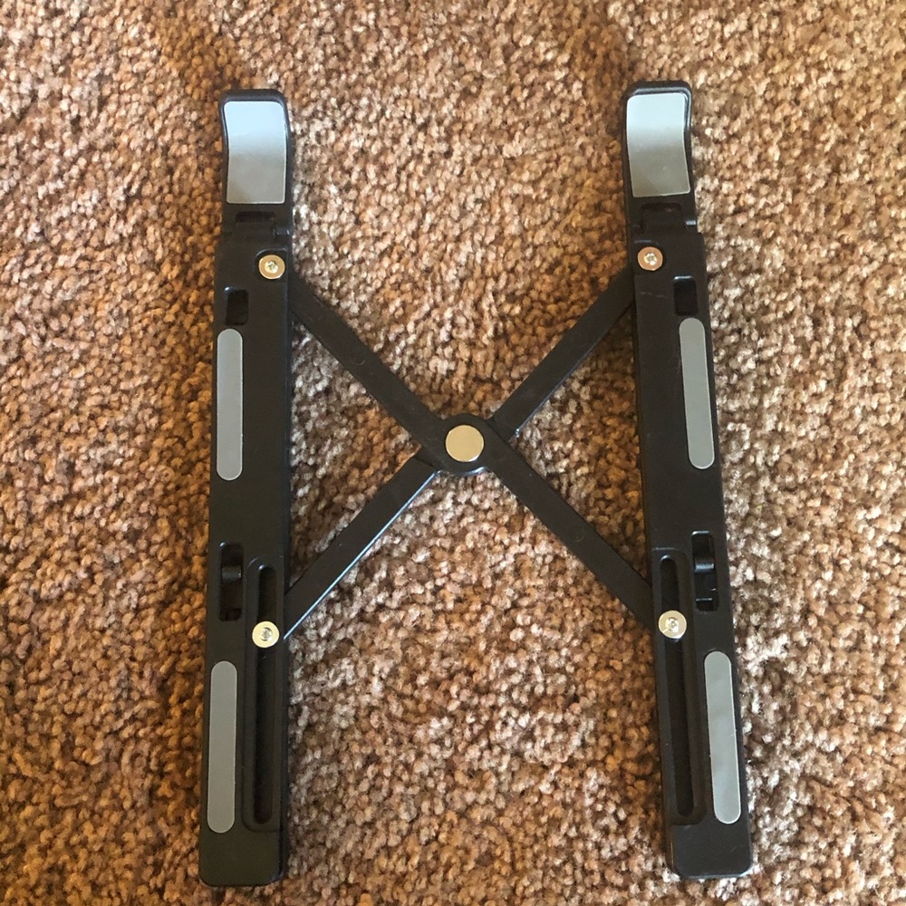 iPad Stand/Bracket - Picture 10 of 10
